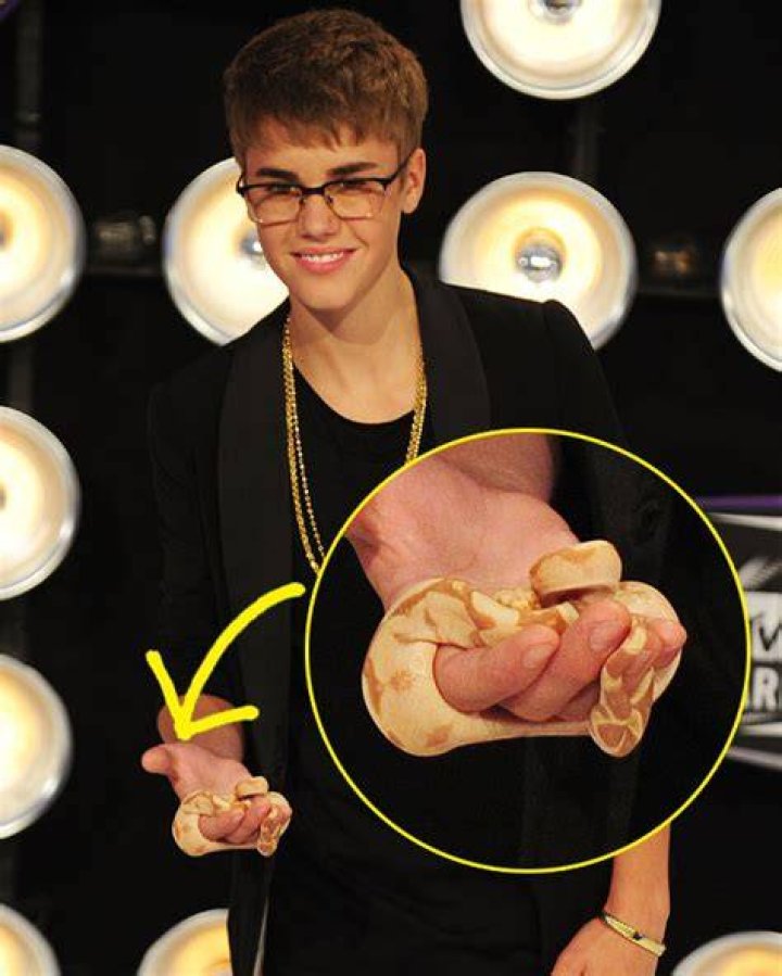 041912_justin_bieber_outrageous_1