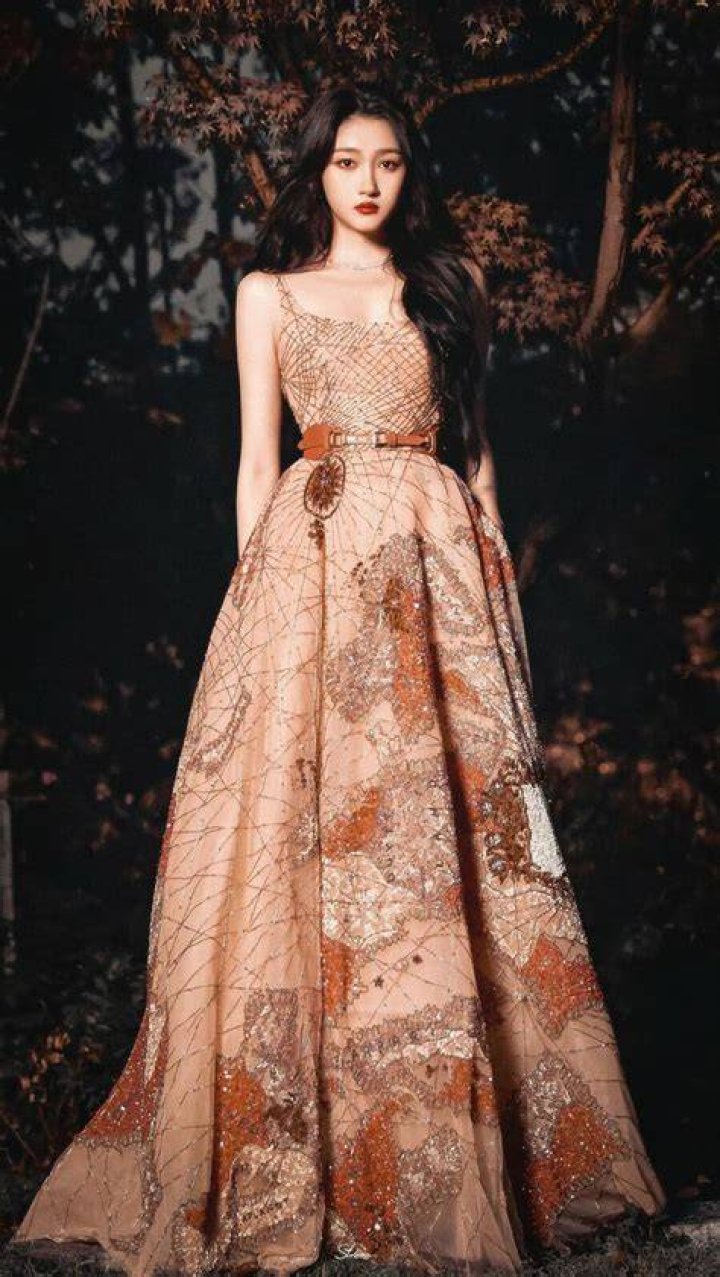 050312_Dresses_009