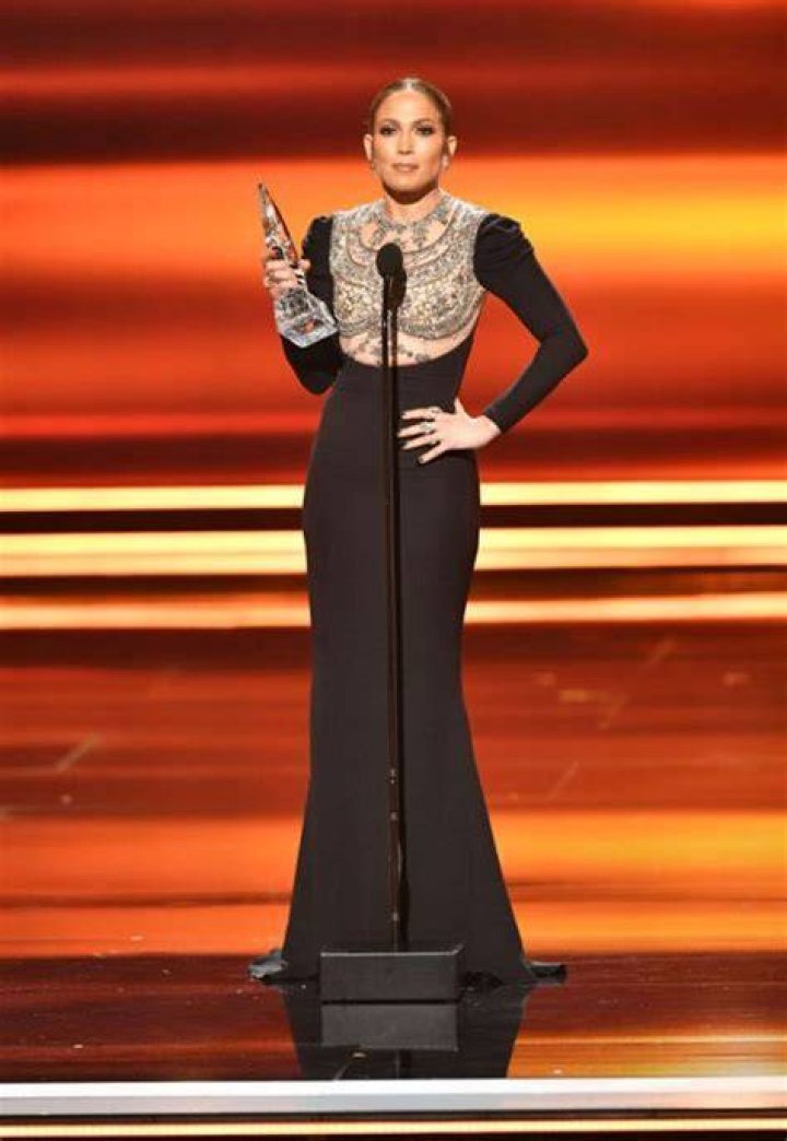 2017-peoples-choice-awards-show-moments-hires-14