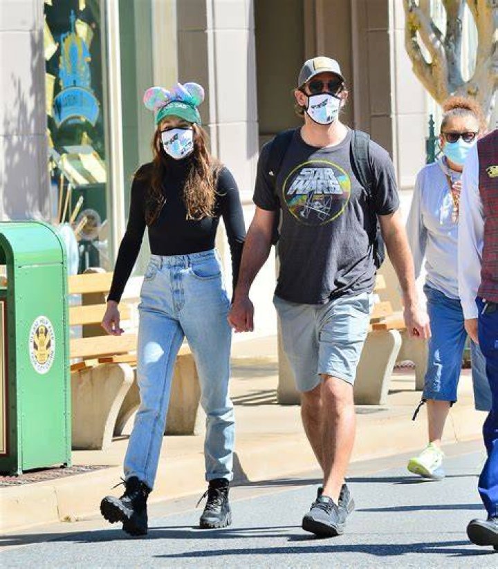 Aaron Rodgers and Shailene Woodley