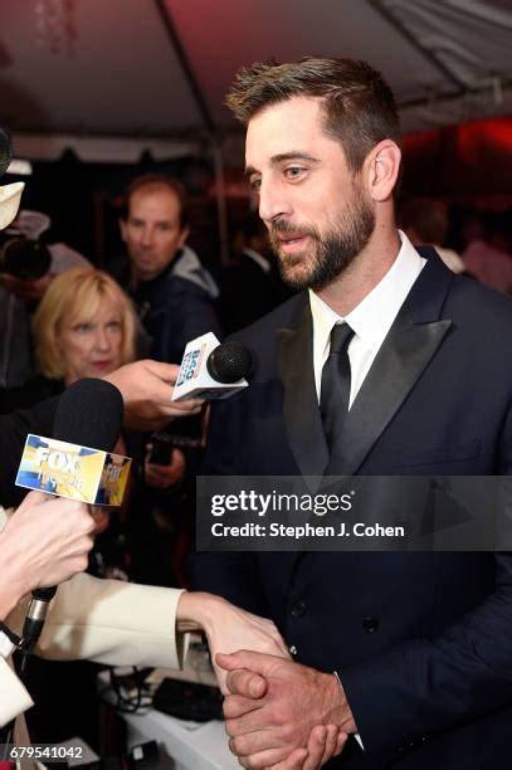 aaron-rodgers-kentucky-derby-2017-1