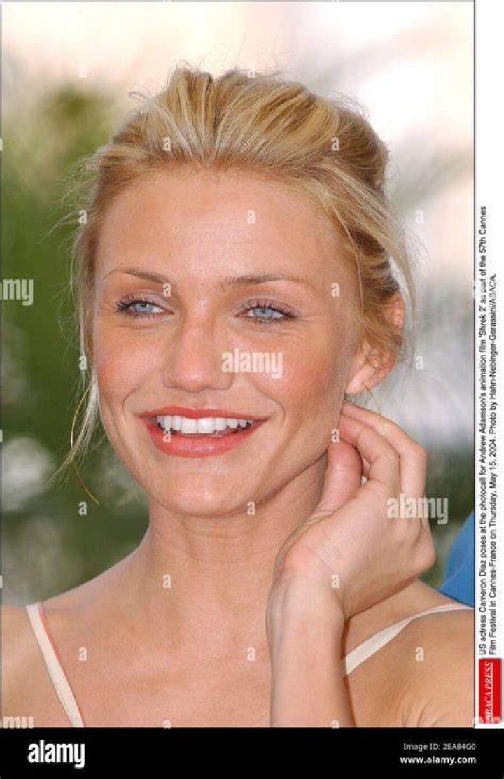 Actress Cameron Diaz poses following an interview in New York Oct. 5, 1997. Diaz co-stars with actor Ewan McGregor in the new romantic black comedy "A Life Less Ordinary." (AP Photo/Jim Cooper)