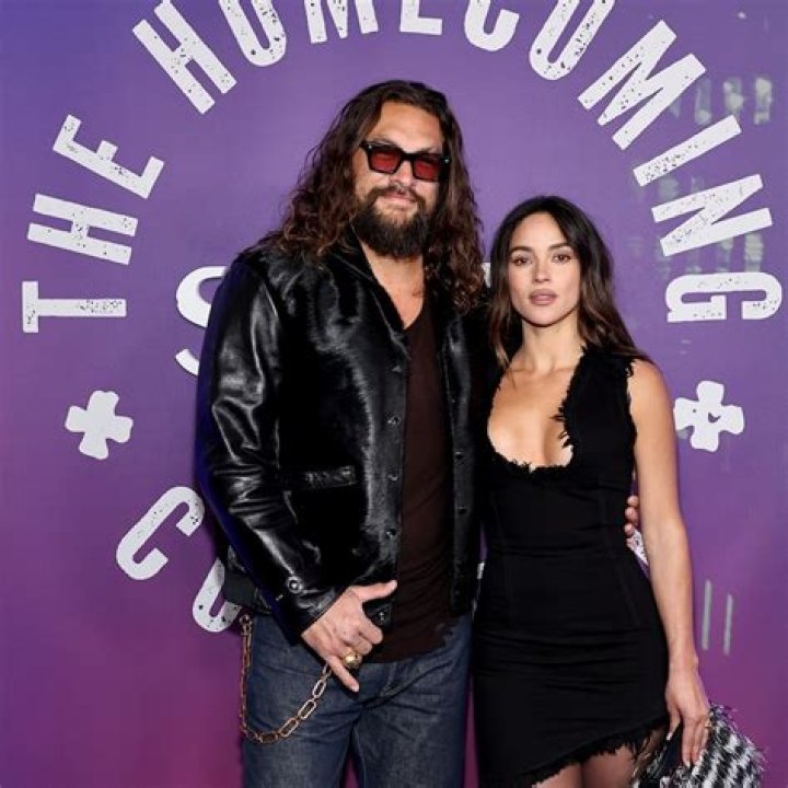 Adria Arjona, Jason Momoa
