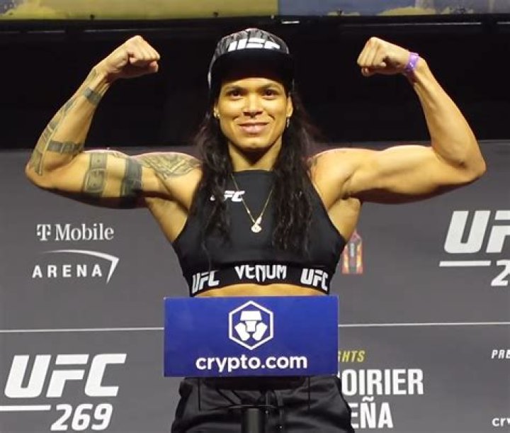 amanda-nunes-8