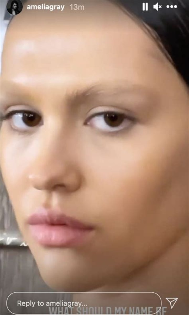 Amelia Hamlin With Bleached Brows
