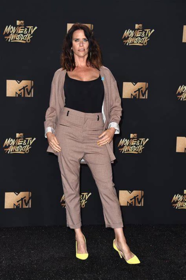 amy-landecker-mtv-awards-2017-best-dressed