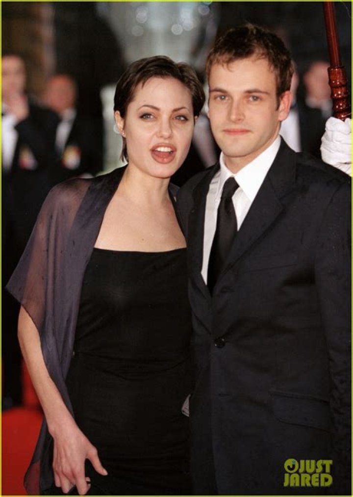 Angelina Jolie & Johnny Lee Miller