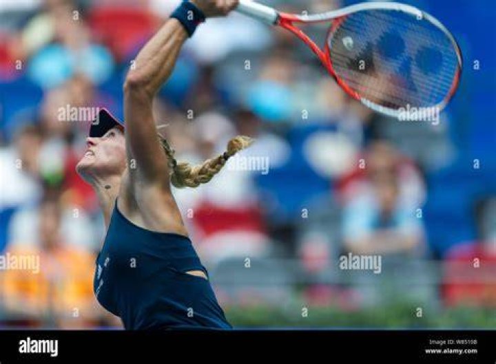 Angelique Kerber Serves