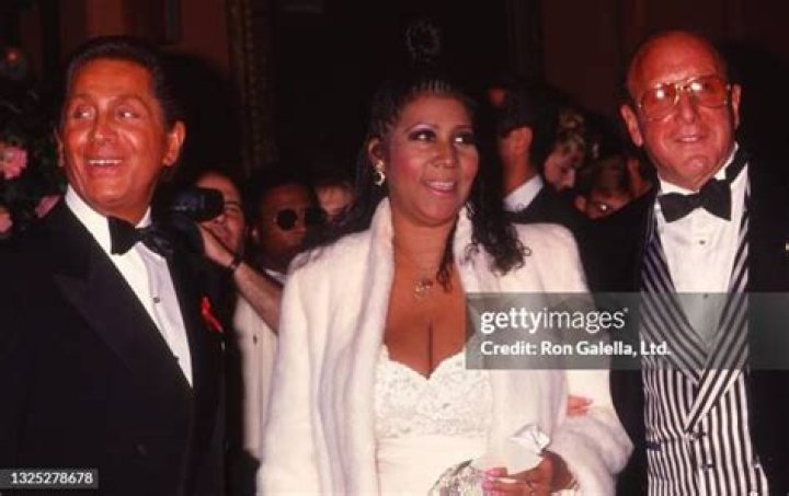 Aretha Franklin At The Valentino First Annual Rose Of Life Awards