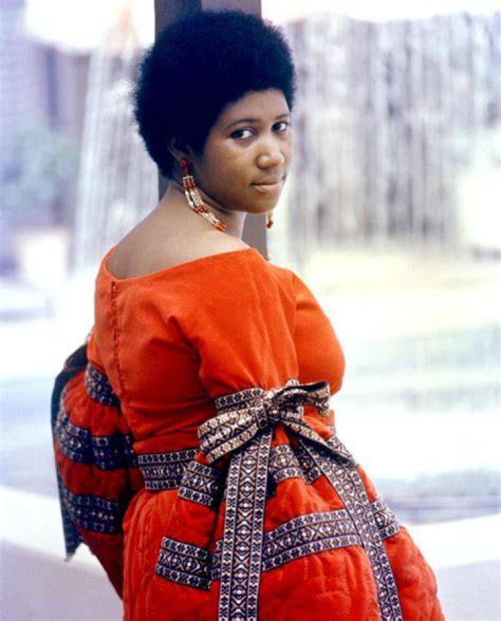Aretha Franklin Looks Stunning In Yellow