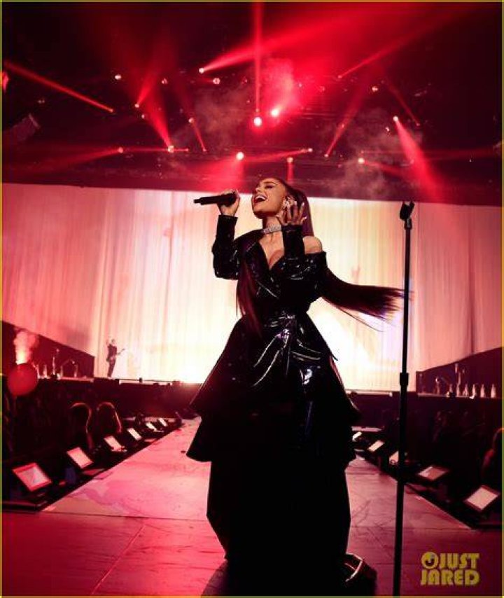 ariana-grande-gma-dangerous-woman-ftr