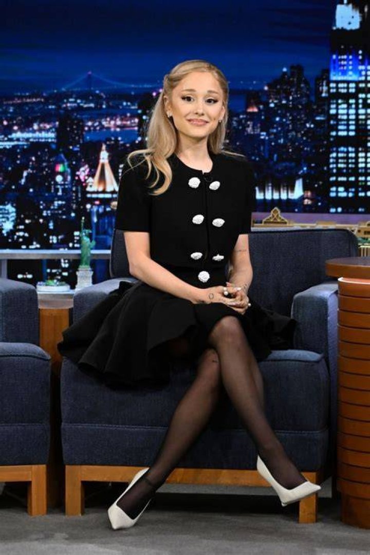 Ariana Grande Tonight Show Outfit