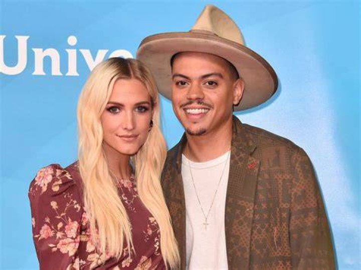 Ashlee Simpson, Evan Ross, Diana Ross and Tracee Ellis Ross Vanity Fair Oscar Party, Arrivals, Los Angeles, USA - 24 Feb 2019