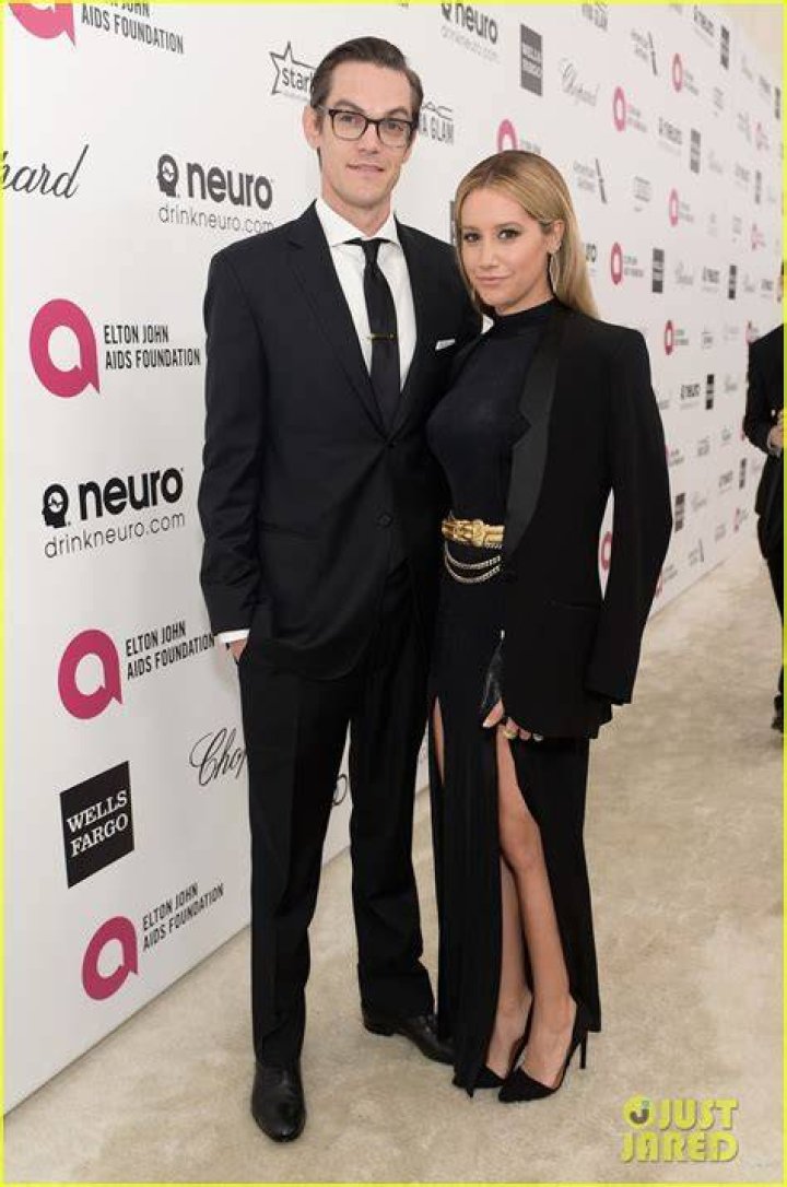 Ashley-Tisdale-elton-john-oscars-after-party-2016