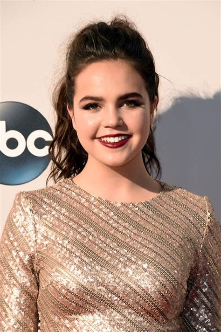 bailee-madison-amas-2015-american-music-awards