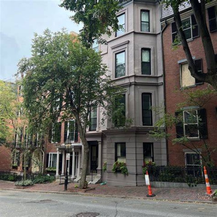 Beacon Street_D43_IW_19370.ARW
