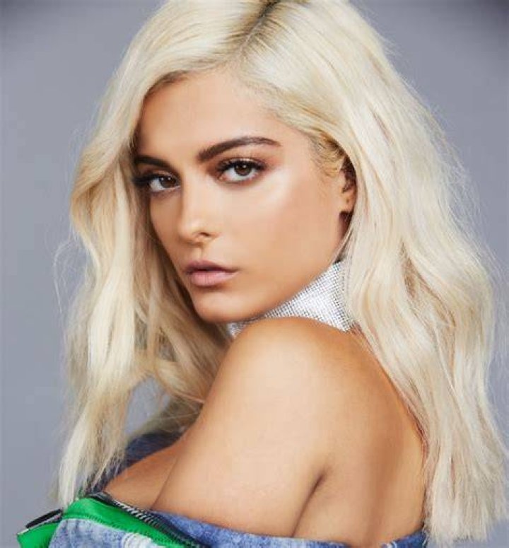 Bebe Rexha looking incredible