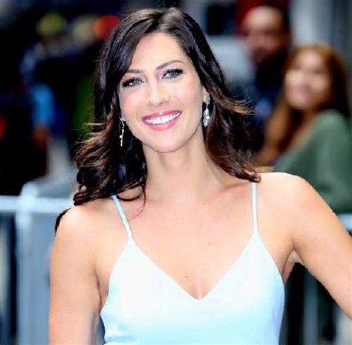 Becca Kufrin All Smiles