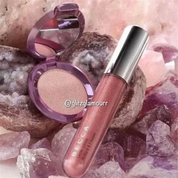 Becca Lip & Highlight Duo LILAC LOVE ($25.00, Ulta)