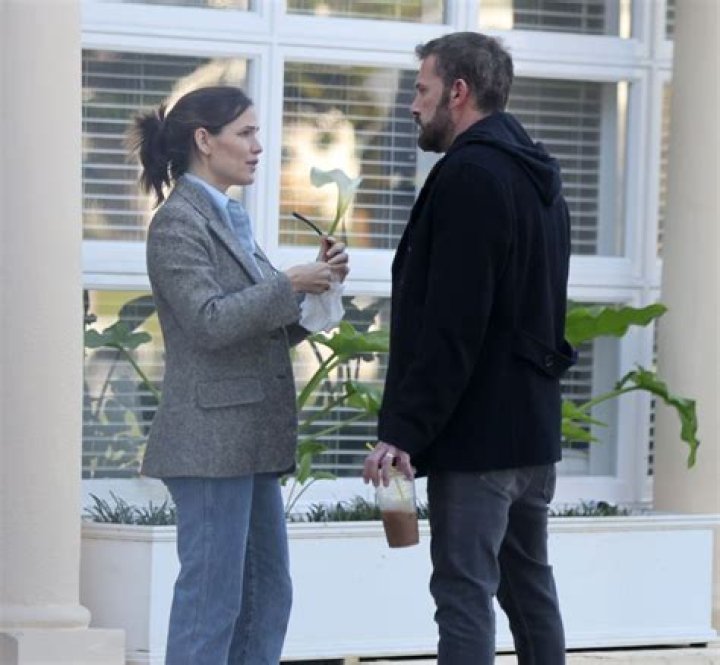 Ben Affleck & Jennifer Garner Chat After Swim Class