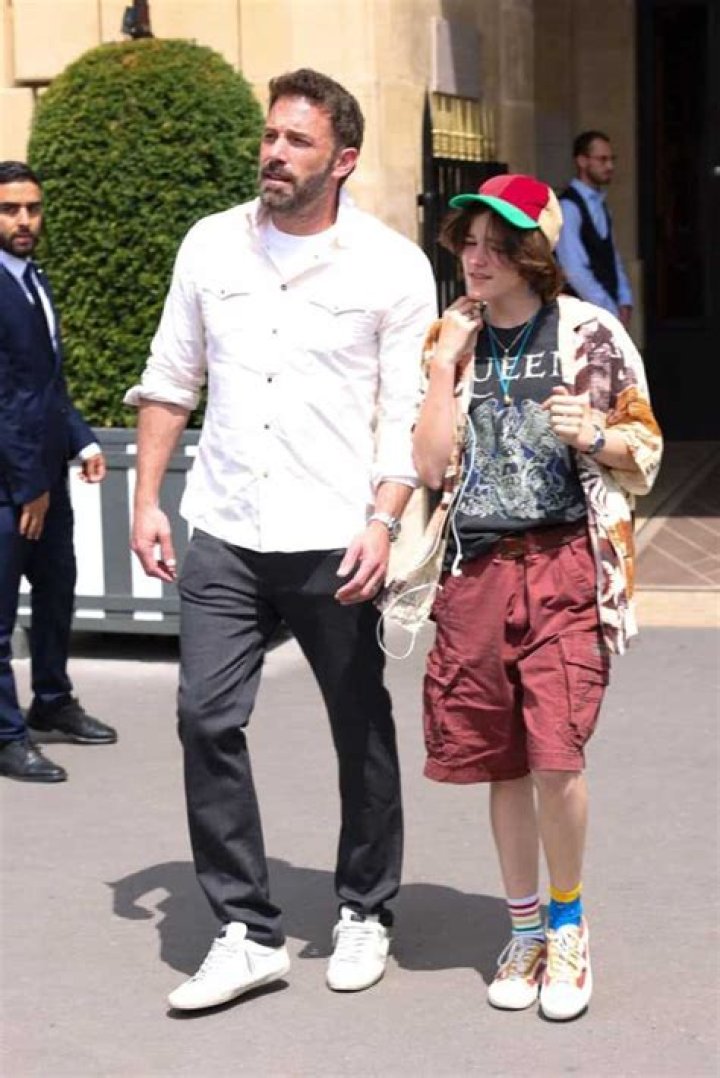 Ben Affleck & Seraphina Leave The Library