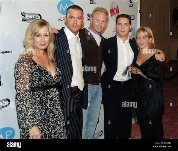 BH90210: L-R: Jason Priestley, Brian Austin Green, Ian Ziering, Gabrielle Carteris and Tori Spelling in the BH90210 "Reunion" series premiere episode airing Wednesday, Aug. 7 (9:00-10:00 PM ET/PT) on FOX. &copy;2019 Fox Media LLC Cr: Shane Harvey/FOX