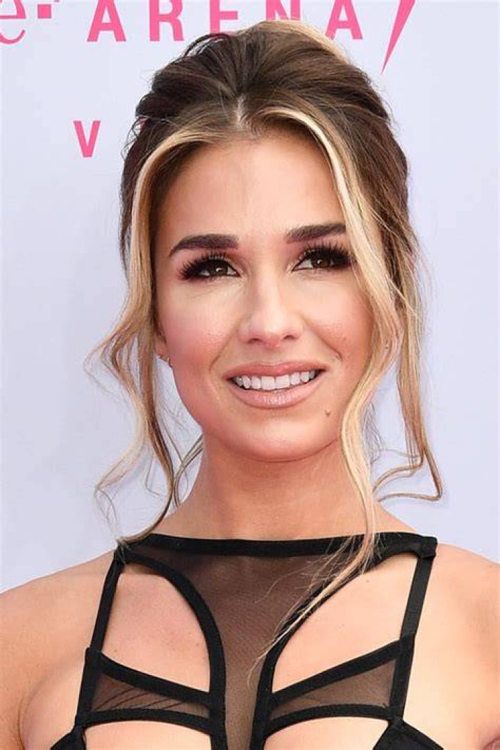 billboard-awards-2017-beauty-jessie-james-decker