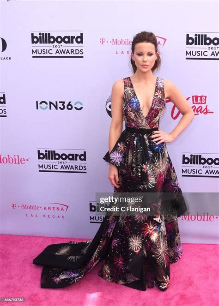 billboard-awards-2017-beauty-kate-beckinsdale