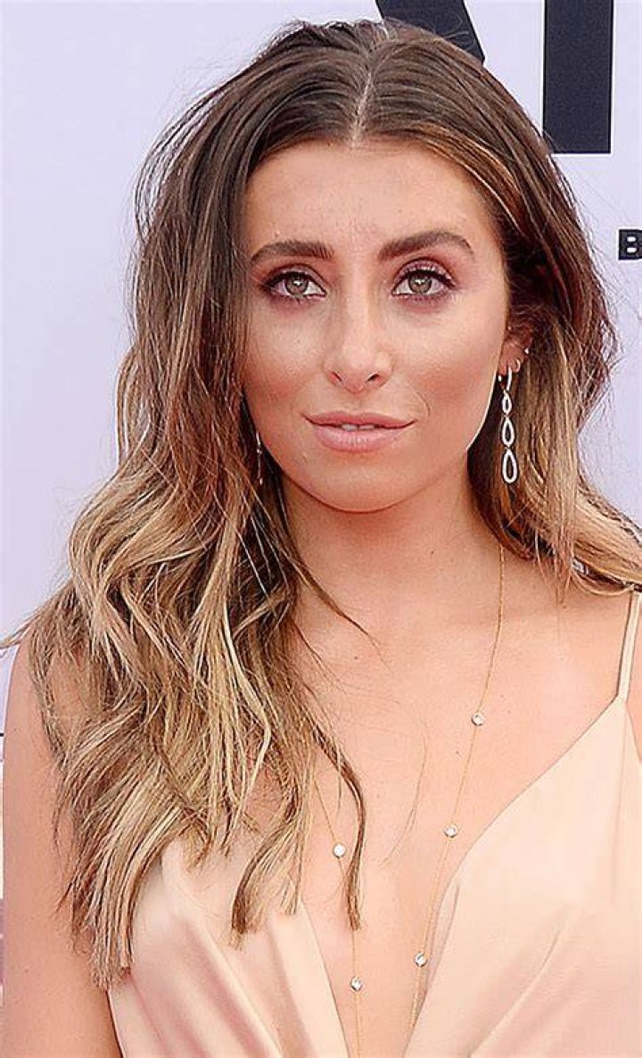 billboard-awards-2017-beauty-lauren-elizabeth