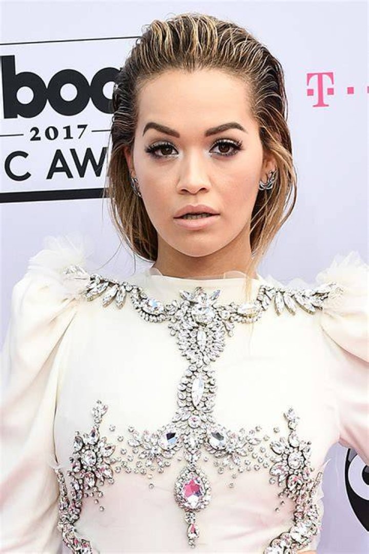 billboard-awards-2017-beauty-rita-ora