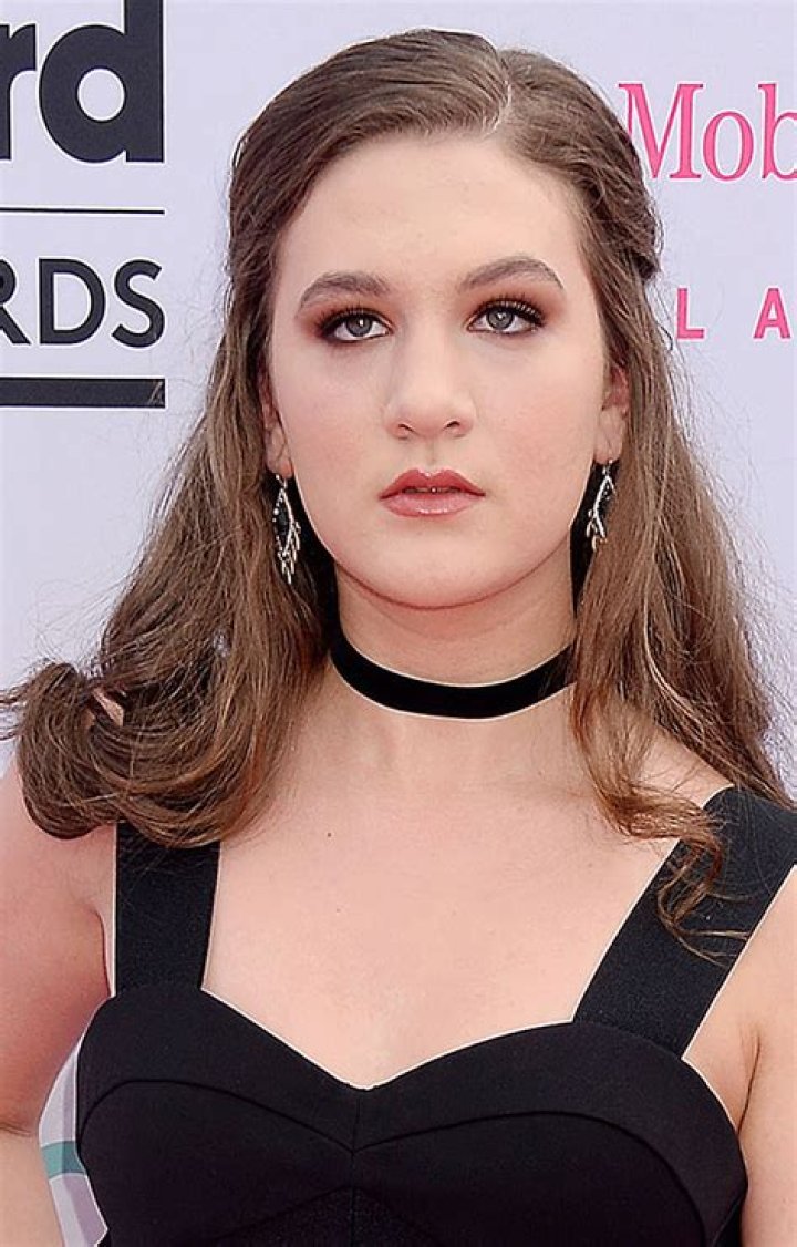 billboard-awards-2017-beauty-whitney-woerz