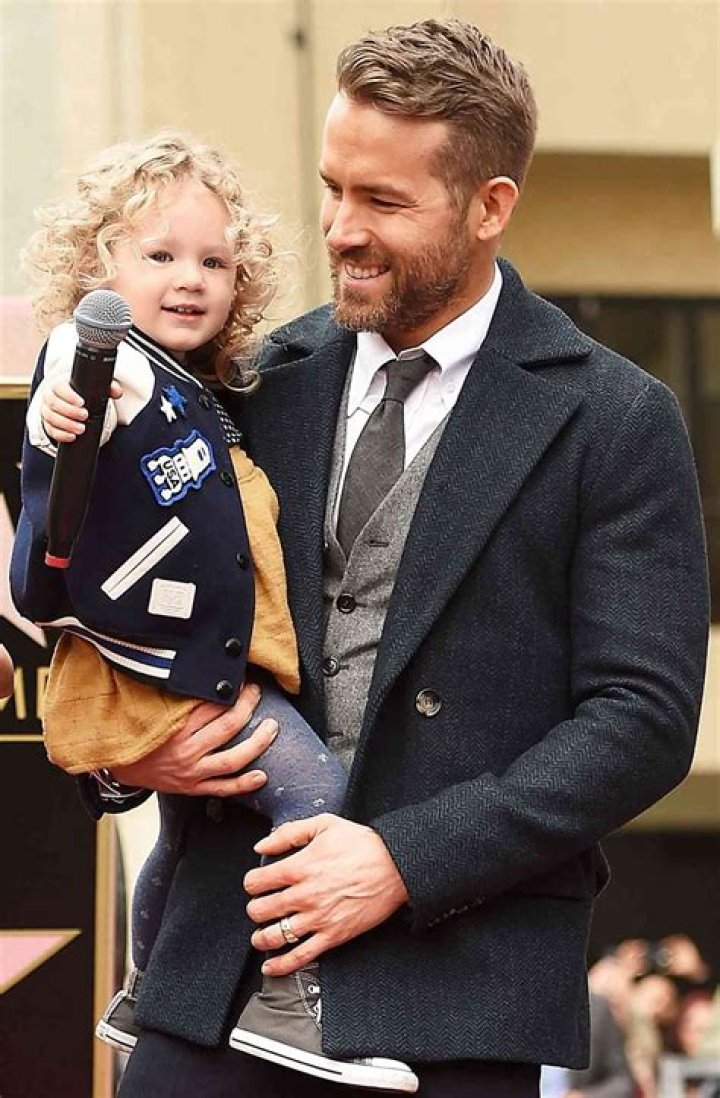 Blake Lively, Ryan Reynolds, James Reynolds, Inez Reynolds