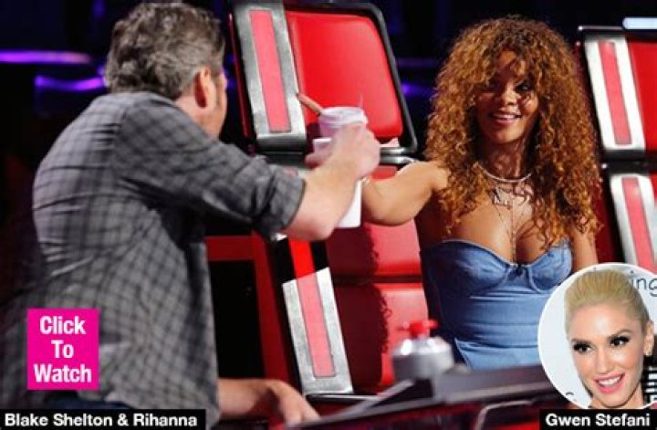 Blake Shelton Rihanna Flirting