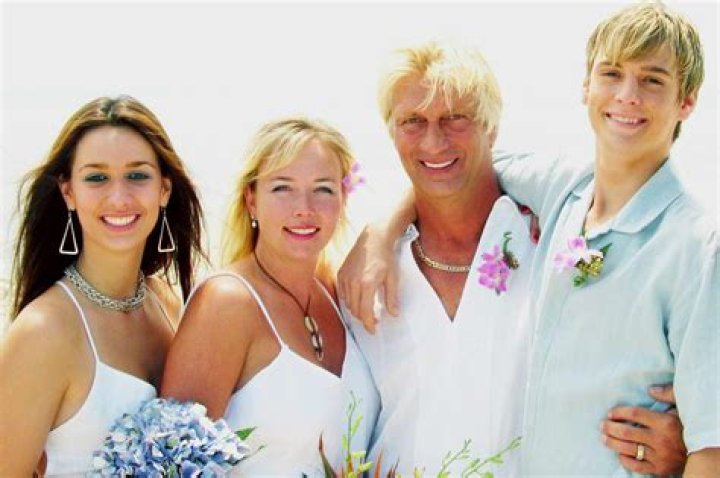 Bob Carter & family