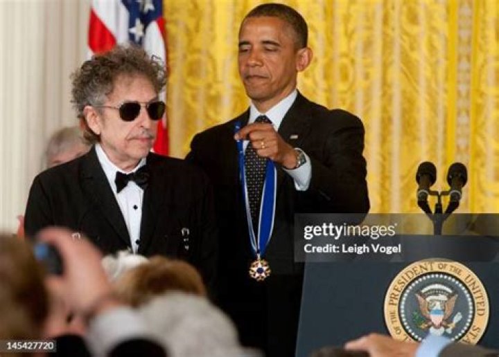 Bob Dylan Recieves The Presidential Medal of Freedom