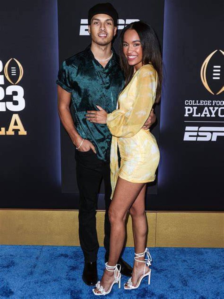 Brandon Jones, Serene Russell