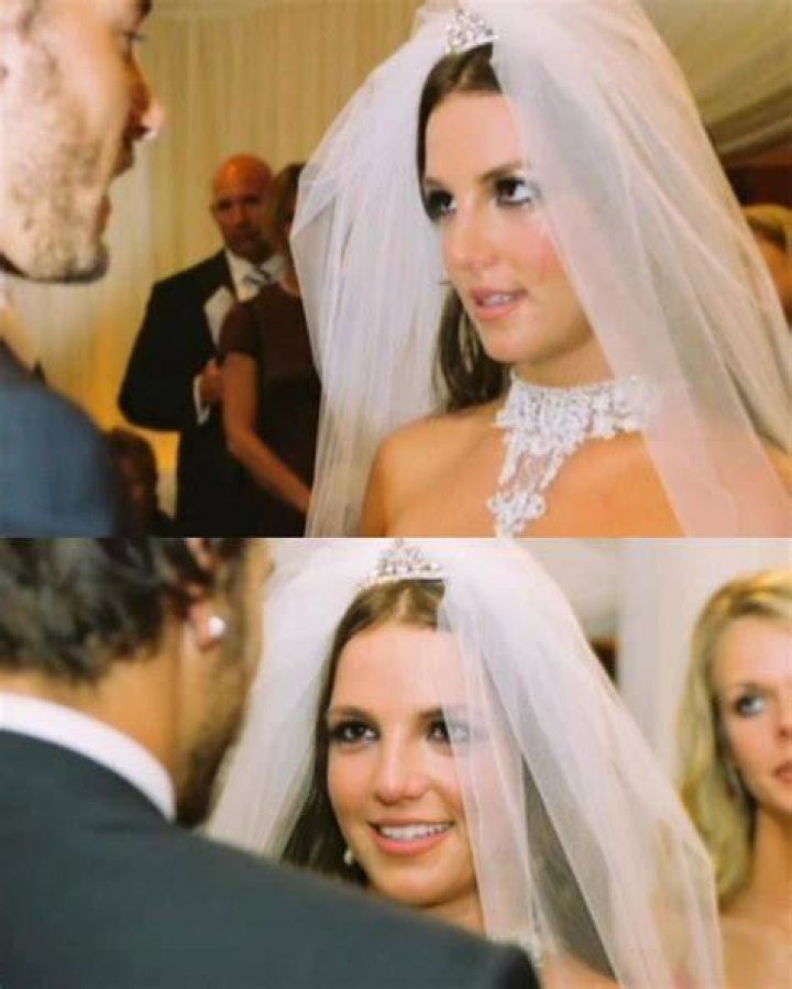 Britney Spears Wears No Wedding Ring Amid Sam Asghari Divorce: Photos