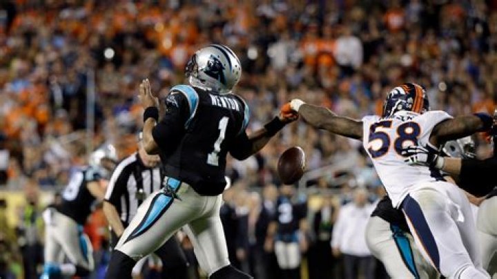 cam-newton-super-bowl-ap&ndash;1