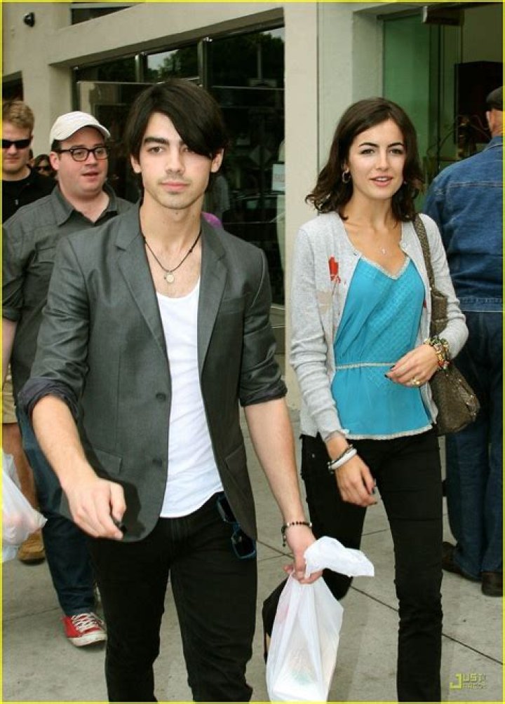 Camilla Belle, Joe Jonas Joe Jonas and Camilla Belle out and about in Los Angeles, America - 03 Jun 2009 Camilla Belle and boyfriend Joe Jonas having lunch at Joan's on 3rd Street in West Hollywood.