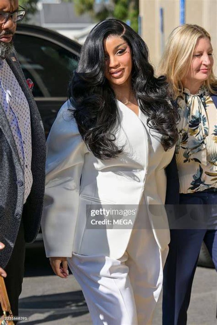 Cardi b arriving to the met gala after party in New York City Pictured: Cardi B Ref: SPL5307327 030522 NON-EXCLUSIVE Picture by: WavyPeter / SplashNews.com Splash News and Pictures USA: +1 310-525-5808 London: +44 (0)20 8126 1009 Berlin: +49 175 3764 166 World Rights