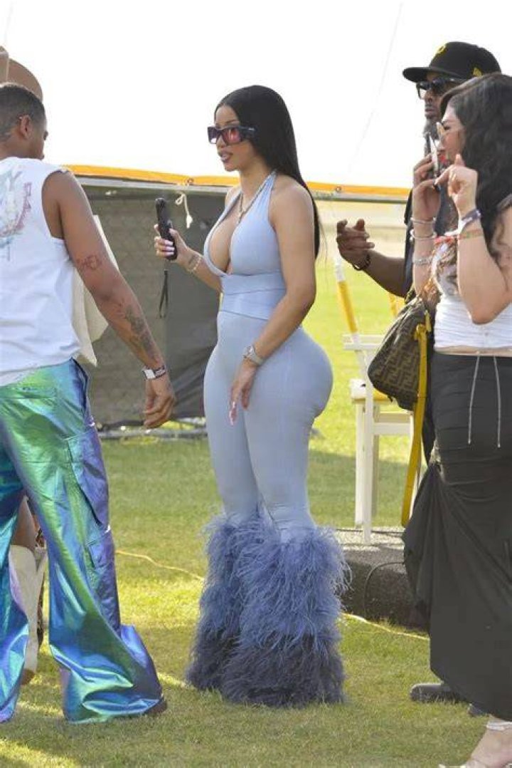Cardi B Gets a Butt Grab from Offset