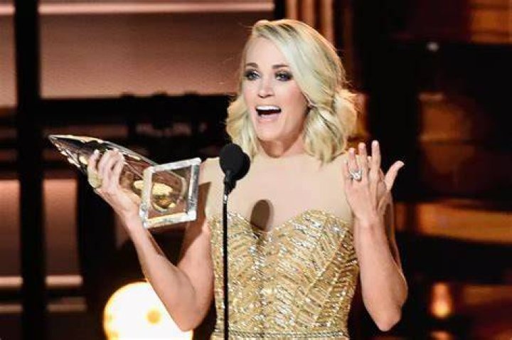 Carrie Underwood Wins Female Video of the Year