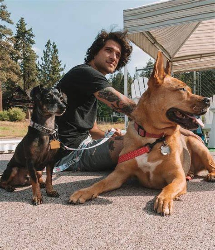 celebrity-dogs-tyler-posey