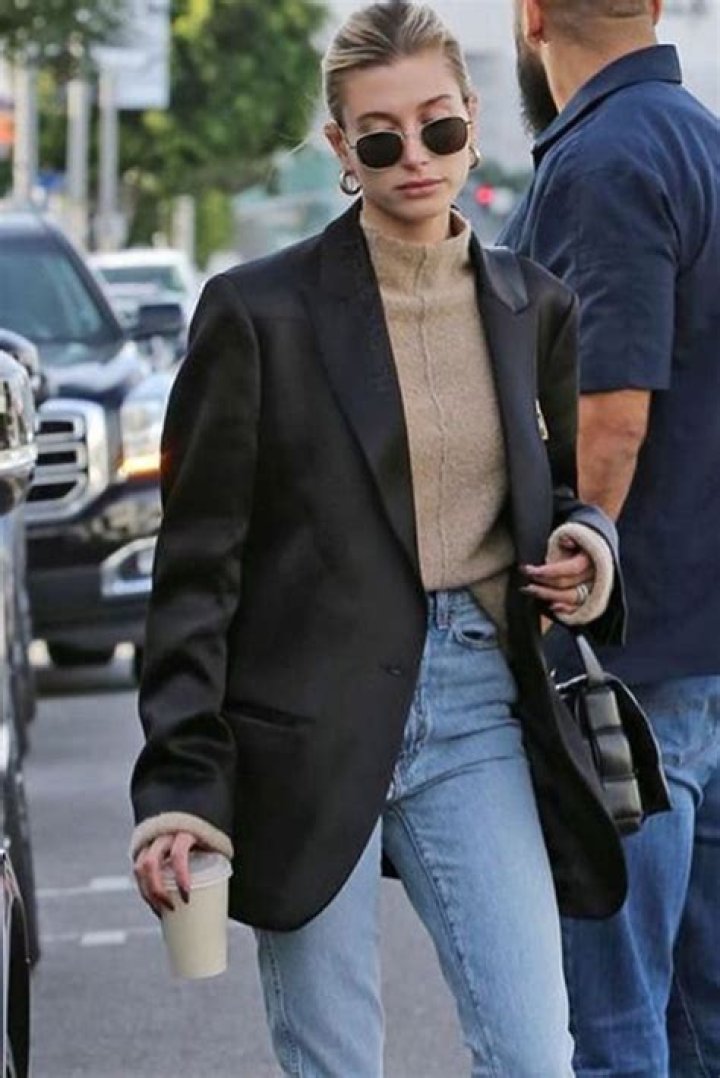 Celebs Wearing Blazers