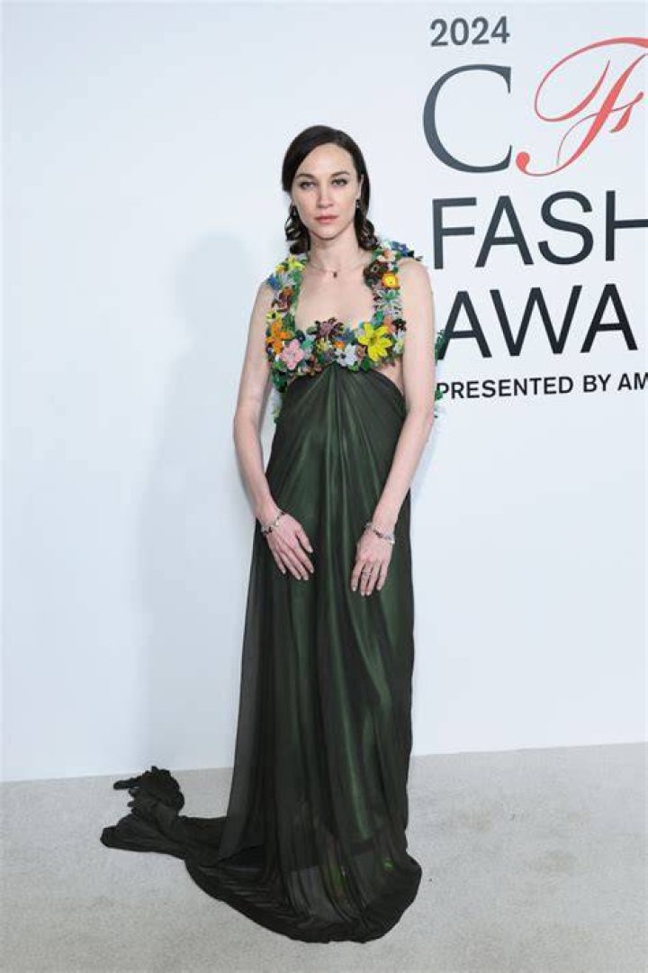 060511_cfda_awards_115327138