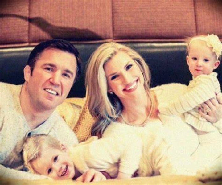 Chael-Sonnen-daughter-premature-birth-death-ap-ftr