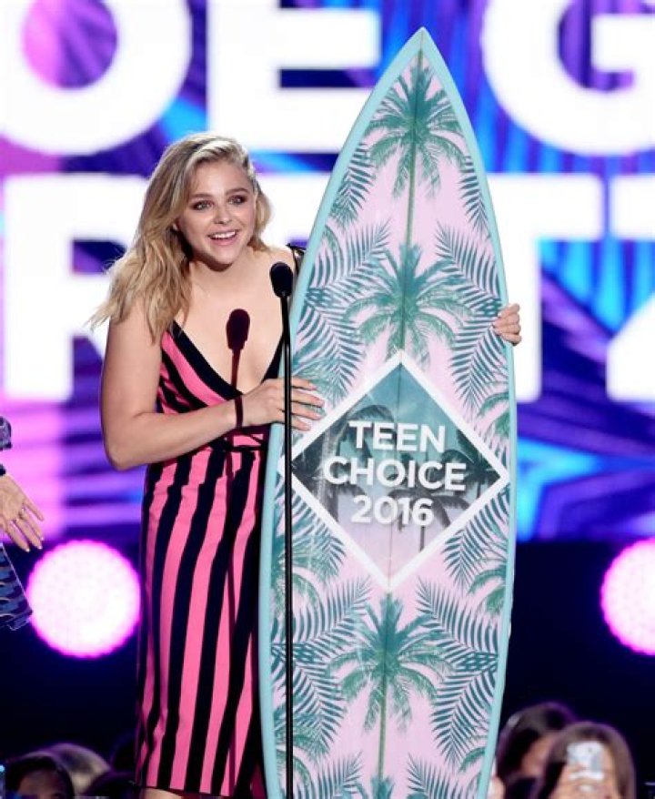 chloe-Grace-Moretz-teen-choice-awards-2015