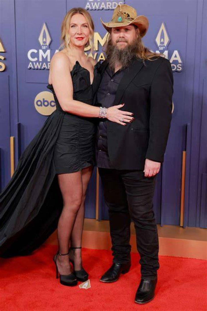 Chris And Morgane Appeared Alongside Their Two Oldest Children At The ACM 2022 Awards