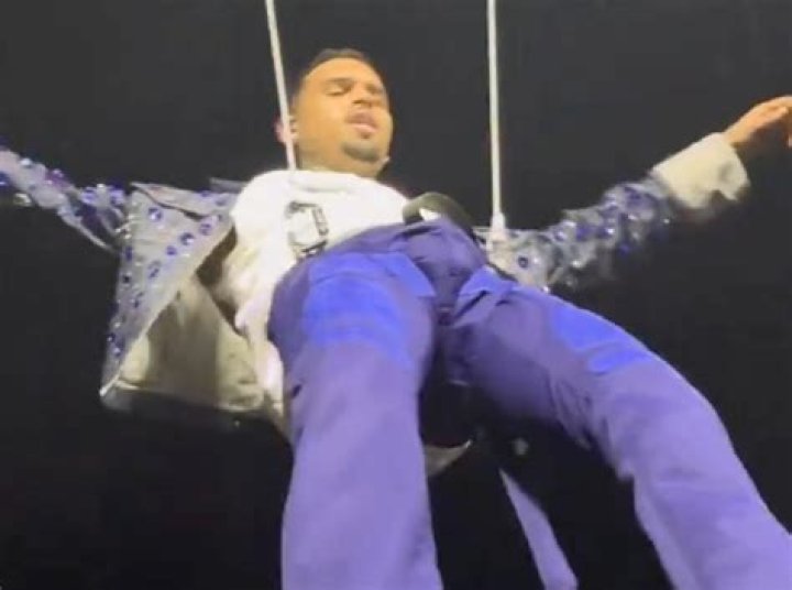 Chris Brown Bulge Pic