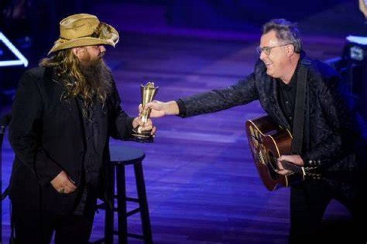 Chris Stapleton Accepts the Spirit Award